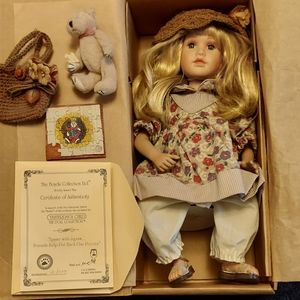 COLLECTIBLE Boyd's Bears #4821 Yesterday's Child "Lynne"